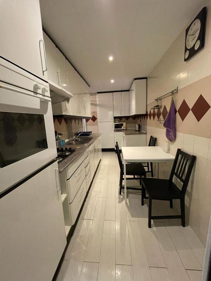 Urgel Habitaciones バルセロナ エクステリア 写真