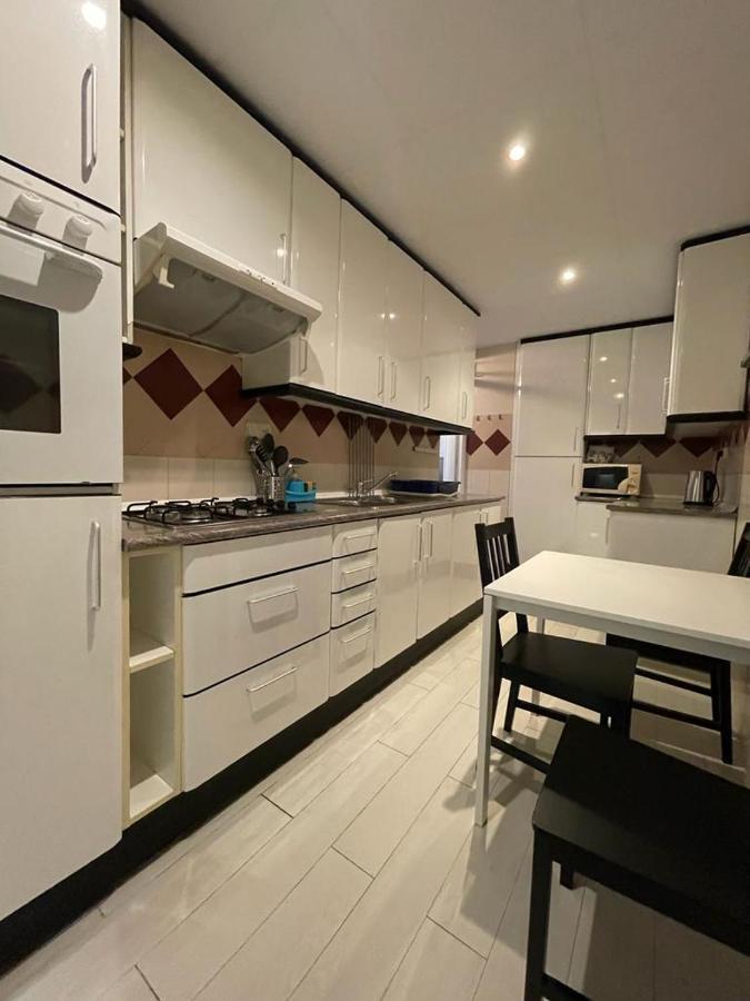 Urgel Habitaciones バルセロナ エクステリア 写真